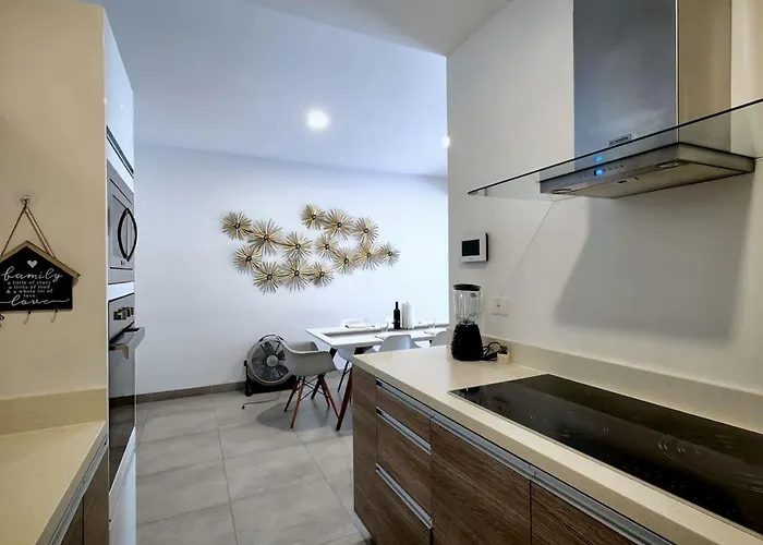 Icono 210 By Guys Apartment *